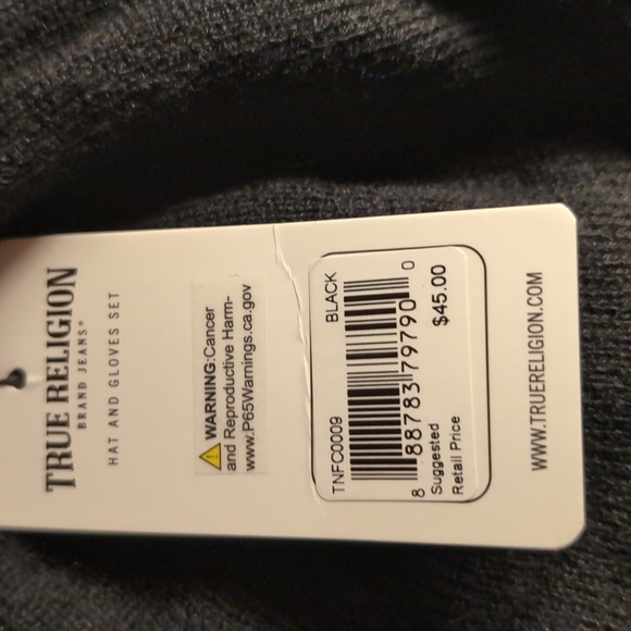 True Religion 2 Pc Hat & Glove Set-Black - Picture 5 of 7